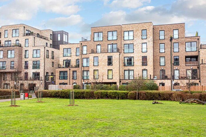 1 Bedroom Apartment To Rent In Axio Way, Bow, London, E3