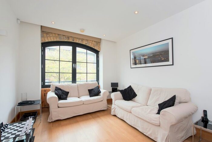 2 Bedroom Flat To Rent In Clave Street, London, E1W