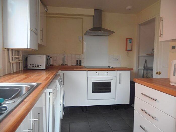 6 Bedroom Terraced House To Rent In Elmside, Exeter, EX4