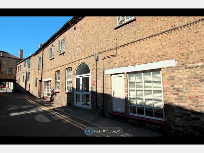 1 Bedroom Flat To Rent In Orchard House, Huntingdon, PE29