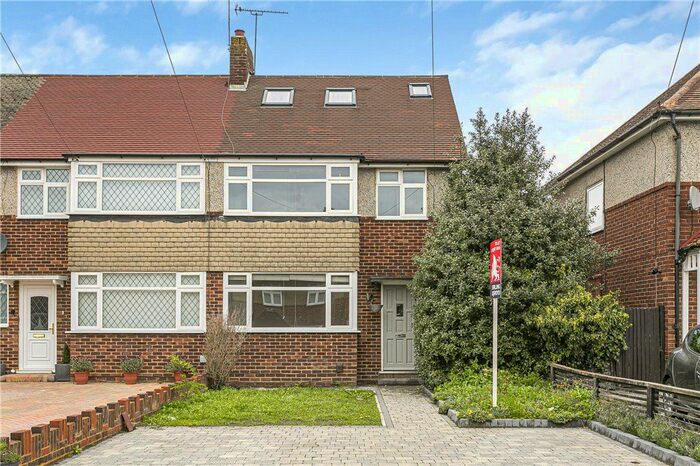 4 Bedroom End Of Terrace House To Rent In Elgin Avenue, Ashford, Surrey, TW15