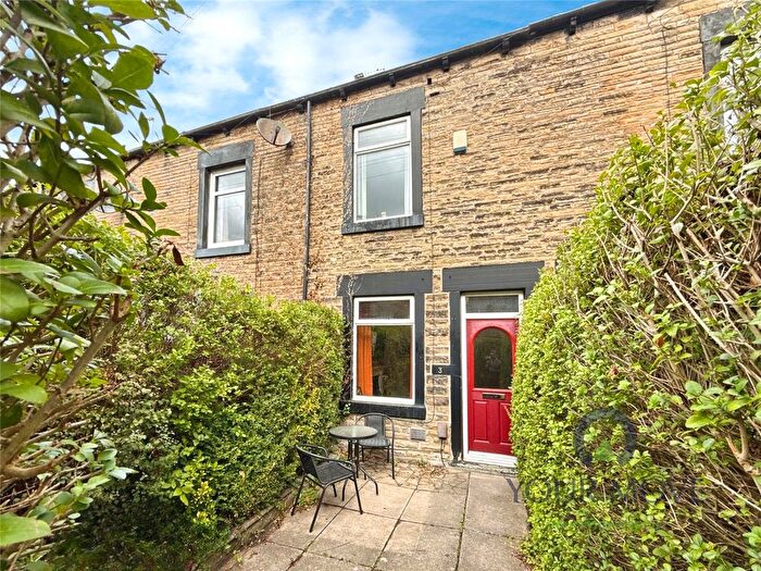 2 Bedroom Terraced House For Sale In Blenheim Grove, Barnsley, South Yorkshire, S70