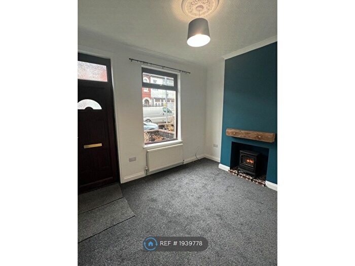 2 Bedroom Terraced House To Rent In Heaton Terrace, Newcastle-Under-Lyme, ST5