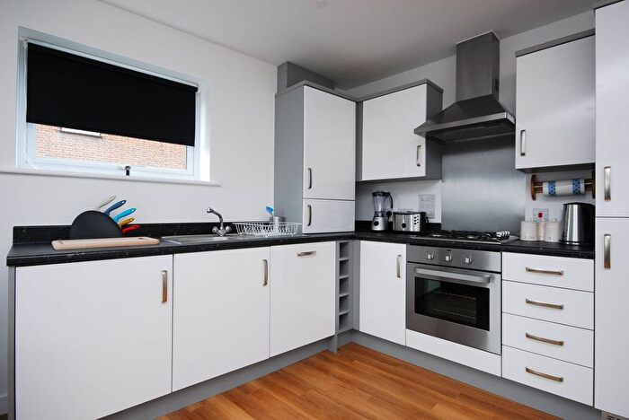 2 Bedroom Flat For Sale In Recovery Street, Tooting, London, SW17