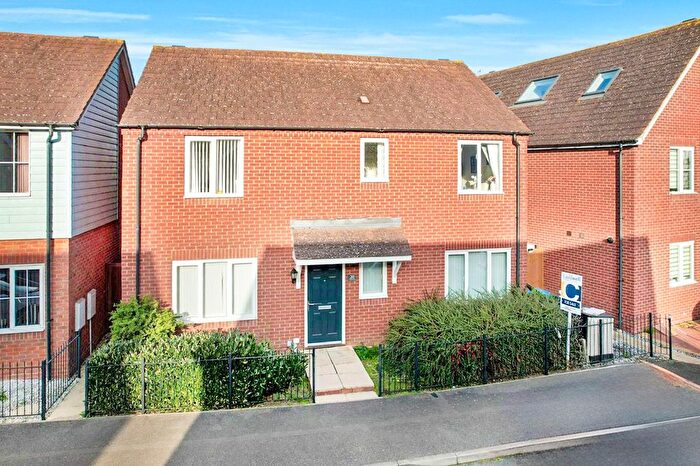 4 Bedroom Detached House For Sale In Harmans Cross, Broughton, Milton Keynes, MK10