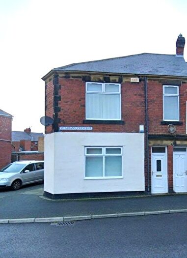 2 Bedroom Flat To Rent In St. Albans Crescent, Windy Nook, Gateshead, NE10