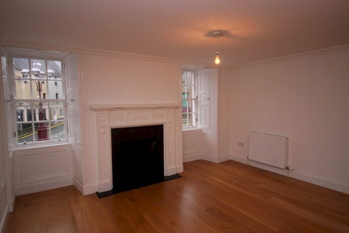 2 Bedroom Flat To Rent In High Street, Brechin, DD9