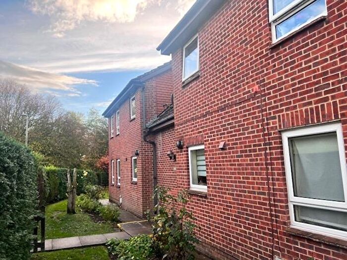 1 Bedroom Apartment To Rent In Grasslands, Aylesbury, HP20