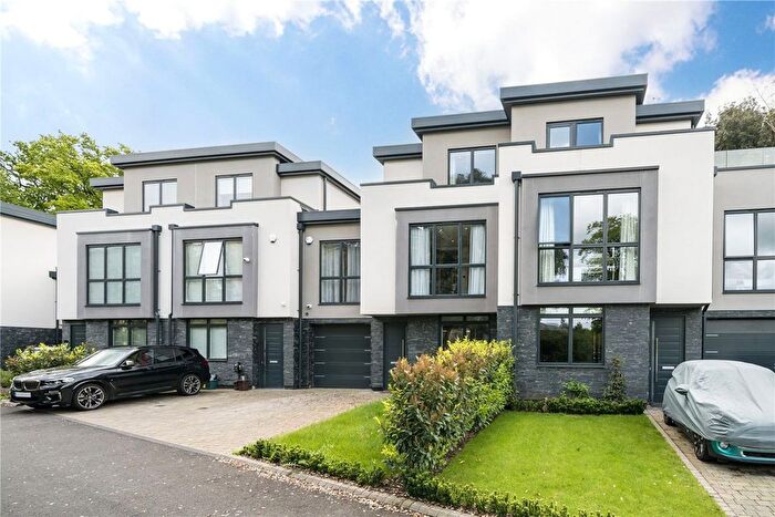 4 Bedroom Property To Rent In Park View, Wimbledon, SW19