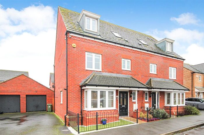 4 Bedroom Semi-Detached House For Sale In Ryder Way, Flitwick, Bedfordshire, MK45