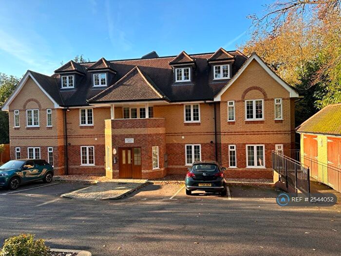 2 Bedroom Flat To Rent In Brackendale Court, Camberley, GU15