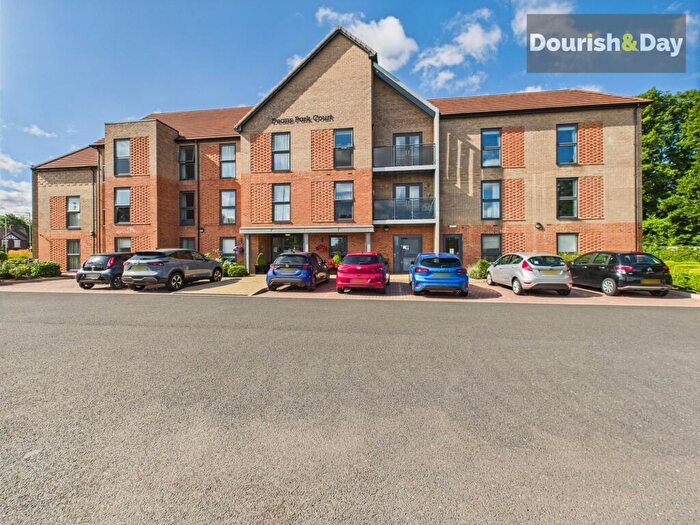1 Bedroom Flat For Sale In Kingsway, Stafford, ST16