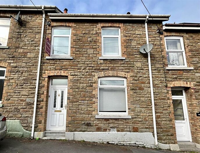 3 Bedroom Terraced House For Sale In Penparc, Tumble, Llanelli, SA14