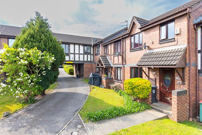 2 Bedroom Flat For Sale In Greendale Mews, Ashton-On-Ribble, PR2