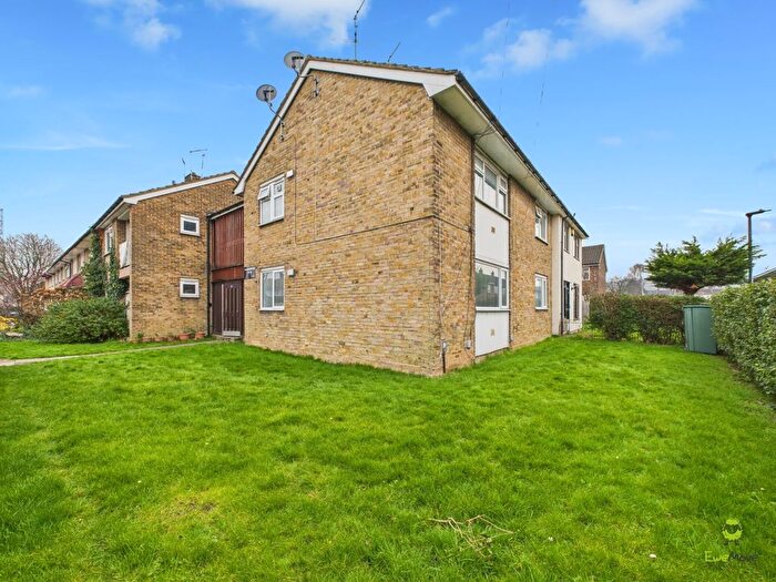 2 Bedroom Flat To Rent In Felixstowe Road, London, SE2