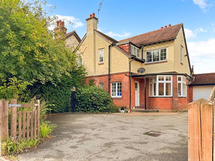 3 Bedroom Detached House For Sale In Baring Road, Beaconsfield, Buckinghamshire, HP9