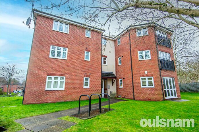 2 Bedroom Apartment To Rent In Haunch Close, Birmingham, West Midlands, B13