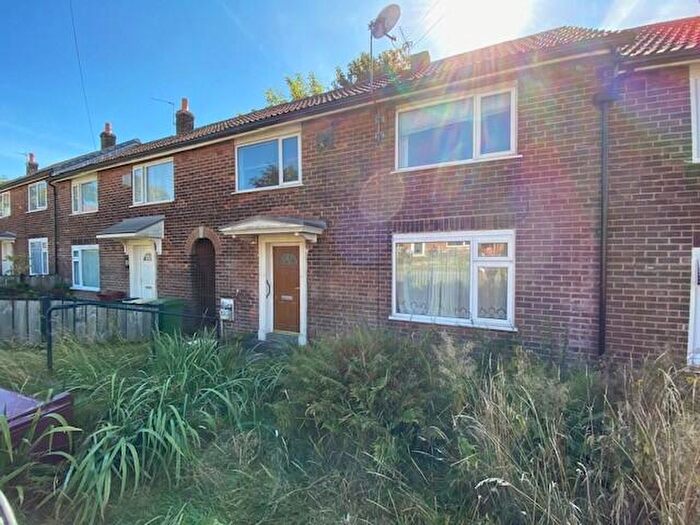 2 Bedroom Terraced House For Sale In Worston Avenue, Bolton, Greater Manchester, BL1