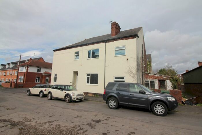 4 Bedroom Terraced House To Rent In Gilcar Street, West Yorkshire, WF6