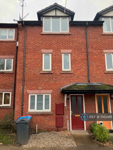 4 Bedroom Semi-Detached House To Rent In Chesterton Court, Chester, CH2