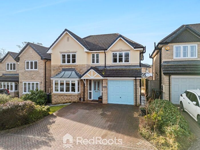 4 Bedroom Detached House For Sale In Weavers Mill Way, New Mill, Holmfirth, HD9