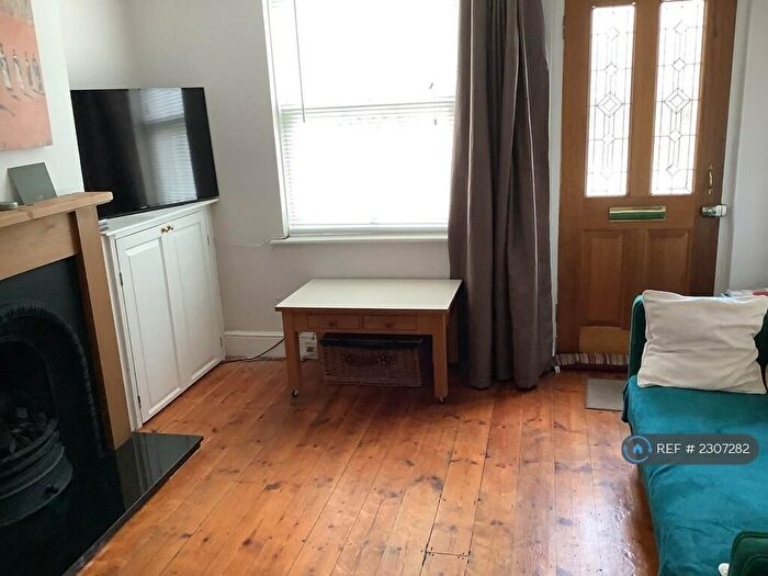2 Bedroom Terraced House To Rent In Maldon Rd, Colchester, CO3