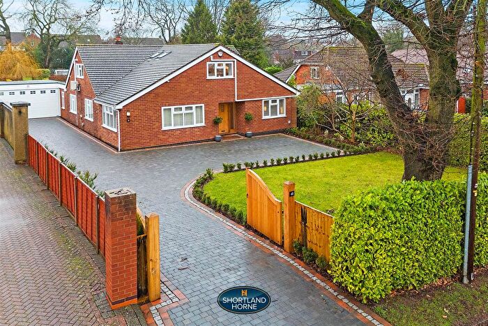 4 Bedroom Detached House For Sale In Eastern Green Road, Coventry, CV5