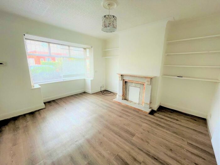 3 Bedroom Semi-Detached House To Rent In Cadley Drive, Fulwood, PR2