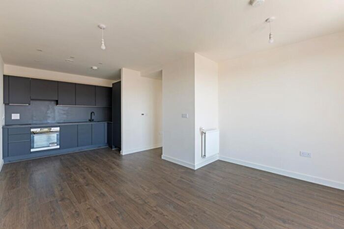 1 Bedroom Apartment To Rent In Eastman Road Harrow, HA1