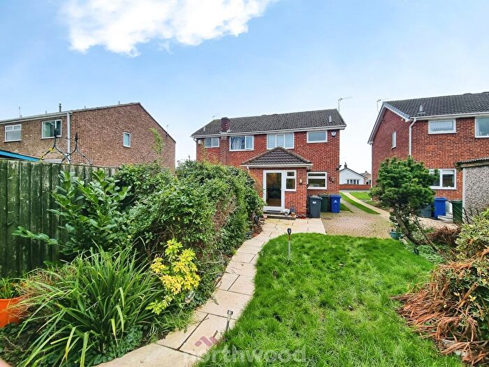 2 Bedroom Semi-Detached House For Sale In Bowland Close, Bentley, Doncaster, DN5