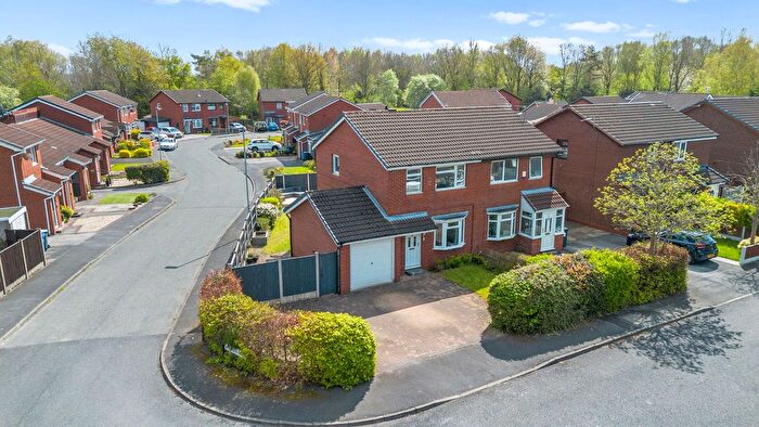 3 Bedroom Semi Detached House For Sale In St. Davids Drive, Callands, WA5