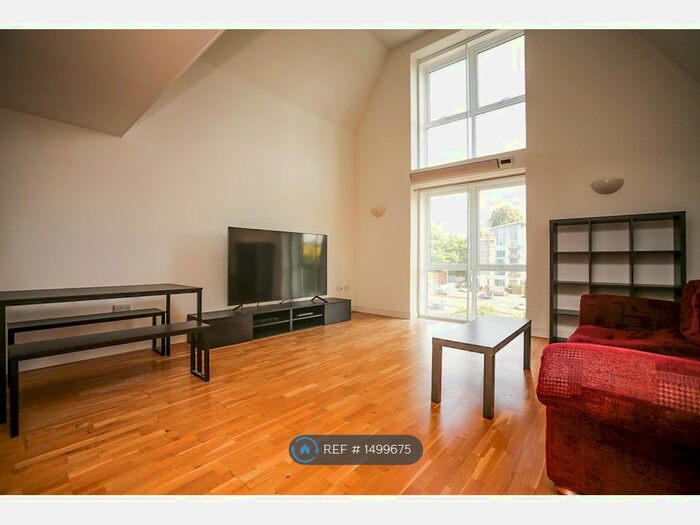 2 Bedroom Flat To Rent In Scotney Gardens, Maidstone, ME16