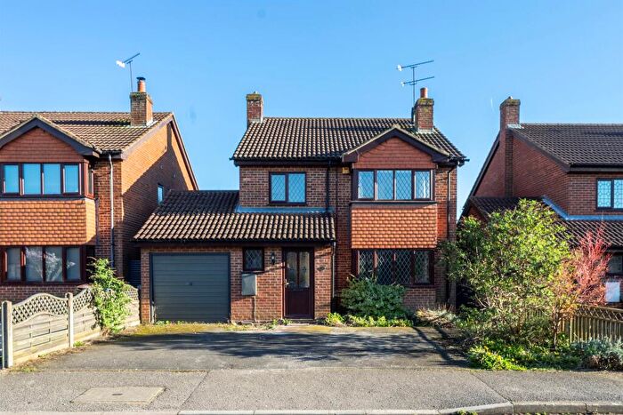 4 Bedroom Detached House For Sale In Rushendon Furlong, Pitstone, Leighton Buzzard, LU7