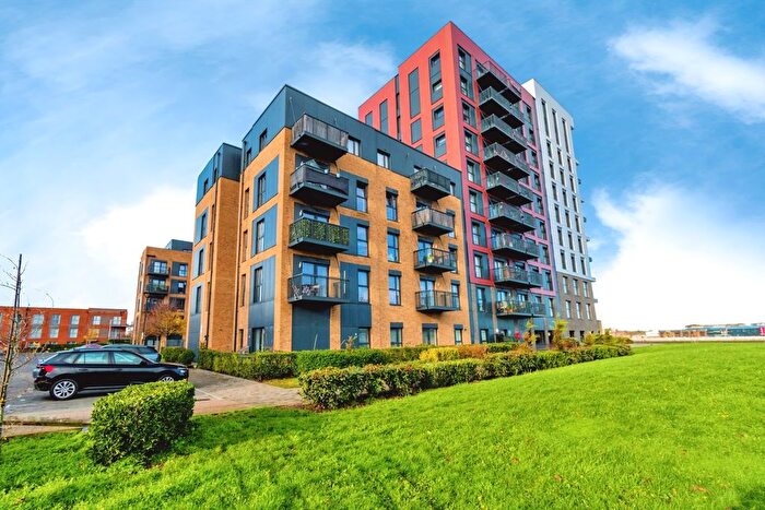 2 Bedroom Flat For Sale In Meridian Way, Southampton, Hampshire, SO14