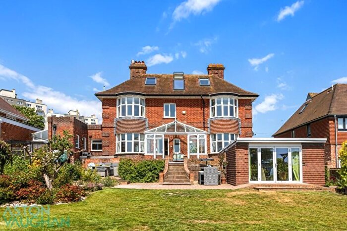 6 Bedroom Detached House For Sale In Bristol Gate, Brighton, BN2