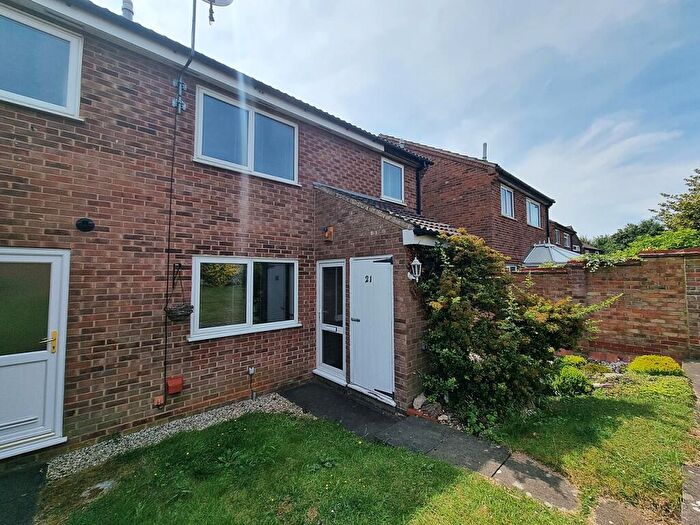 1 Bedroom Flat To Rent In Perkins Road, Irthlingborough, NN9