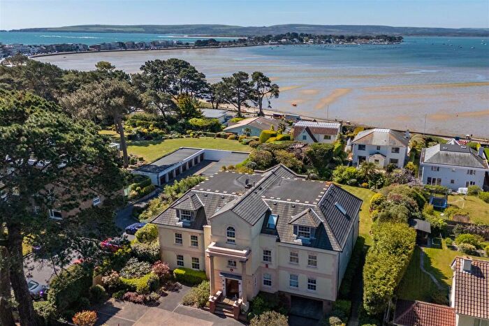 4 Bedroom Apartment For Sale In Brudenell Road, Sandbanks, BH13