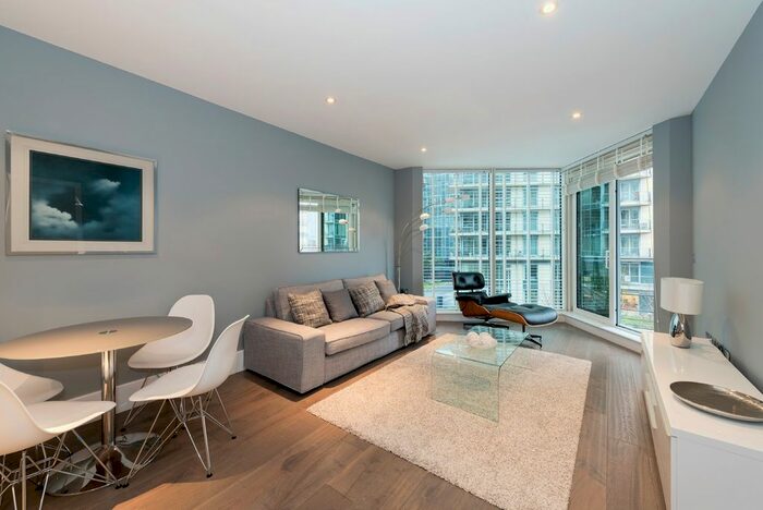 2 Bedroom Flat To Rent In Commodore House, Battersea Reach SW18