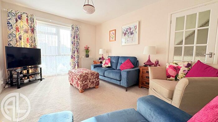 3 Bedroom Maisonette For Sale In The Gardens, Baldock, SG7