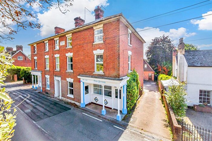 6 Bedroom End Of Terrace House For Sale In Tonbridge Road, Wateringbury, Maidstone, Kent, ME18