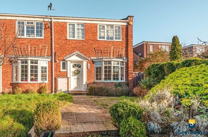 3 Bedroom End Terrace House For Sale In Guildford, Surrey, GU2