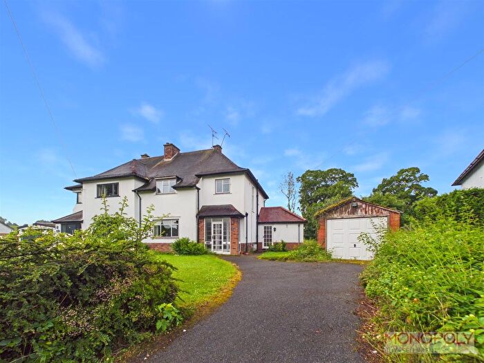 3 Bedroom Semi-Detached House For Sale In Vicarage Fields, Ruabon, Wrexham, LL14