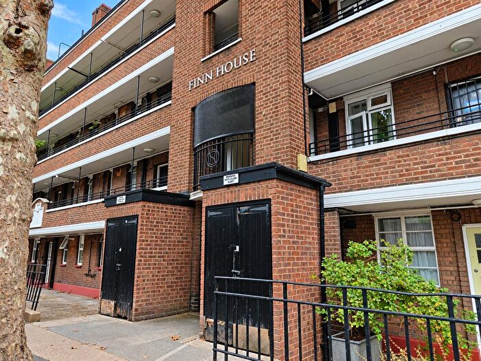 2 Bedroom Flat For Sale In Bevenden Street, London, N1