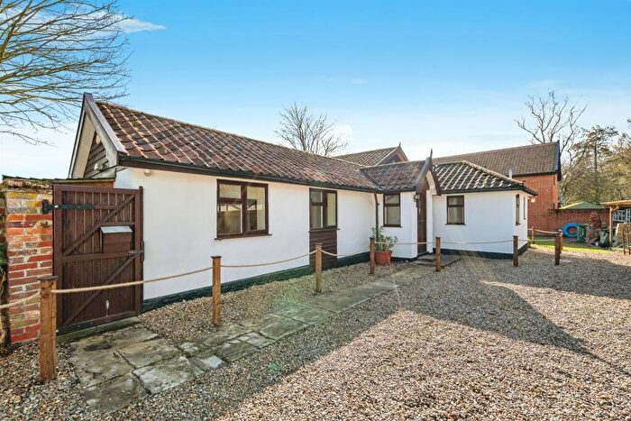 3 Bedroom Detached Bungalow For Sale In Low Street, Hoxne, Eye, IP21