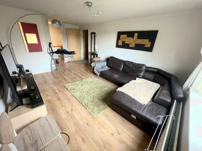 2 Bedroom Apartment To Rent In Darlington - Tillage Green, DL2