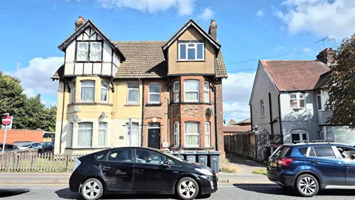 1 Bedroom Apartment For Sale In Marsh Road, Luton, LU3