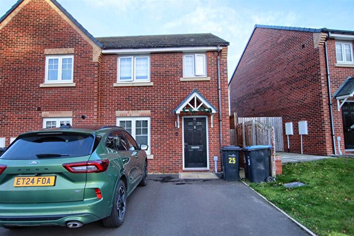 3 Bedroom Semi Detached House For Sale In Wolseley Way, Hemlington, TS8