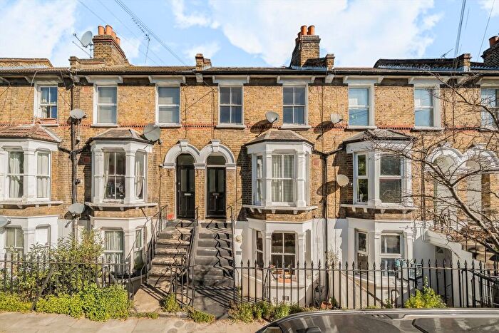 1 Bedroom Flat For Sale In Mabley Street, London, E9