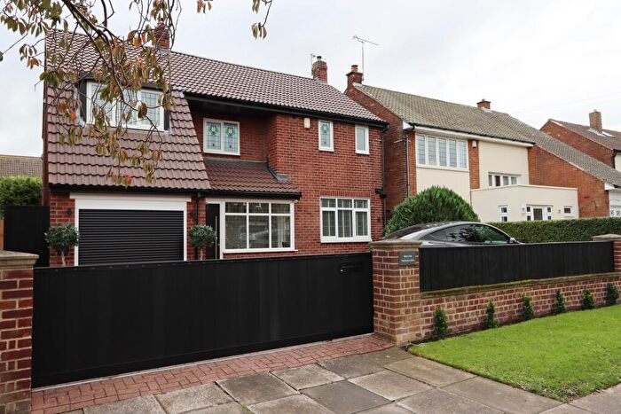 4 Bedroom Detached House For Sale In Monkseaton Drive, Whitley Bay, Tyne & Wear, NE26