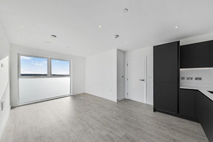 2 Bedroom Flat To Rent In Jargonelle House, Pavana Square Brentford, TW8